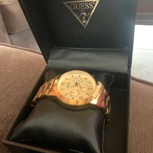Guess GOLD watch new battery is provided